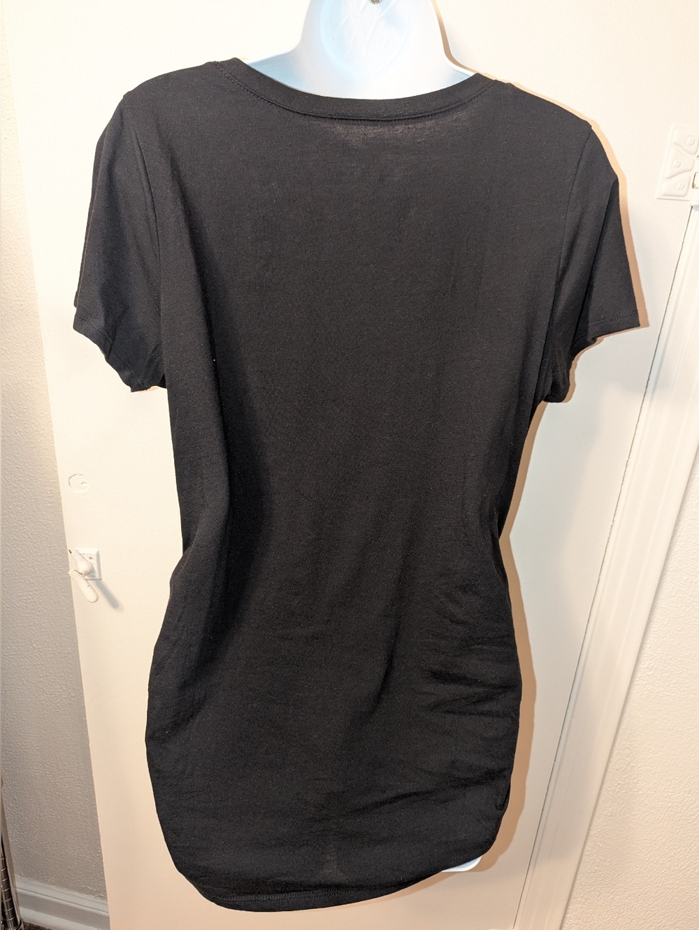 Motherhood T Shirt maternity black side ruched Large December - Picture 2 of 9